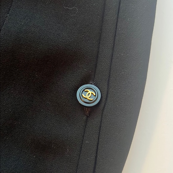 Chanel Black Knee-Length Pencil Skirt - Picture 4 of 4